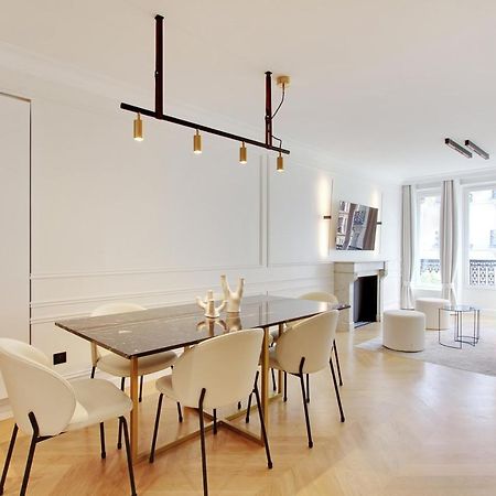 Stunning Apartment With View At The Very Heart Of Paris Dış mekan fotoğraf