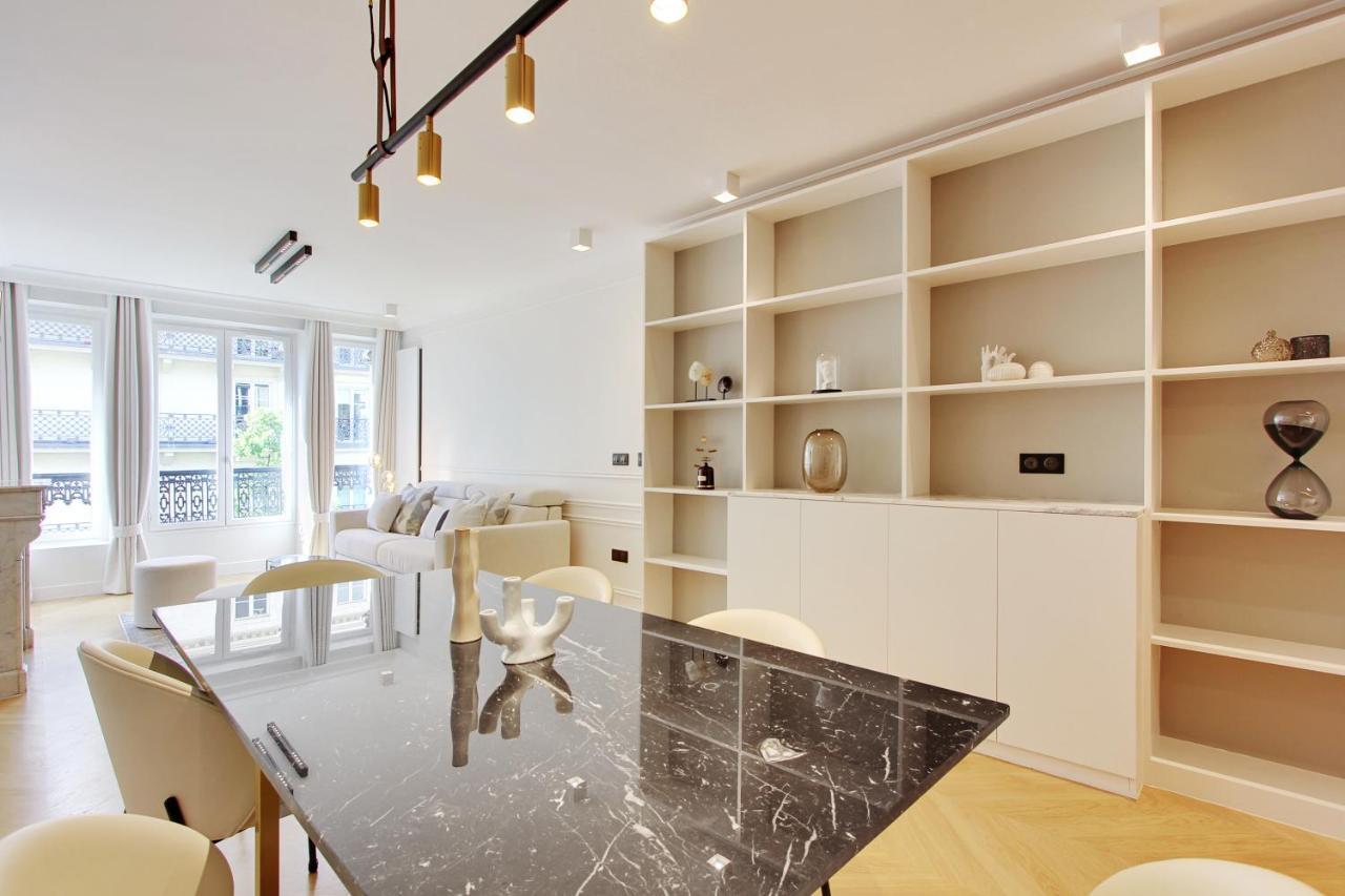 Stunning Apartment With View At The Very Heart Of Paris Dış mekan fotoğraf