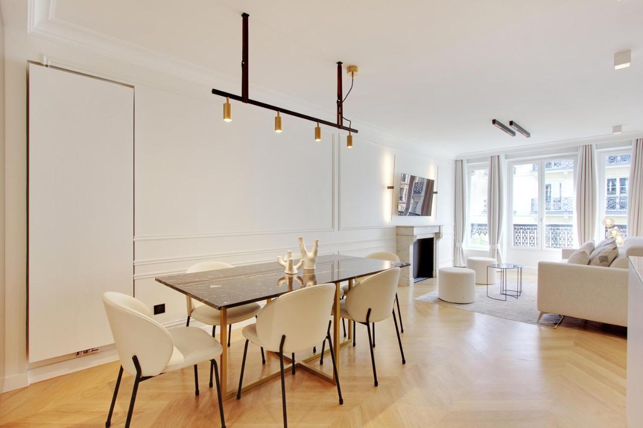 Stunning Apartment With View At The Very Heart Of Paris Dış mekan fotoğraf